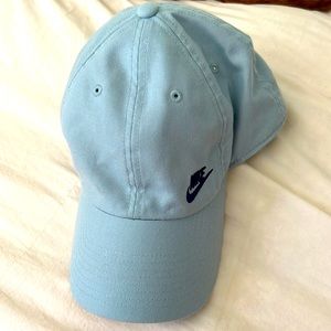 Women’s Nike Hat